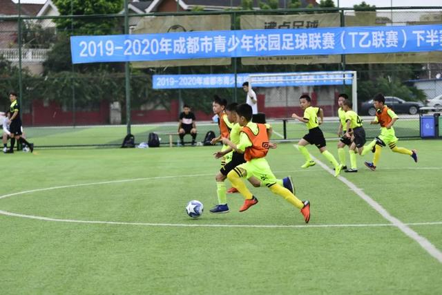 湖媒：湖人前4场全大胜却没人进最佳阵容 卡尔等三人都有理由入选